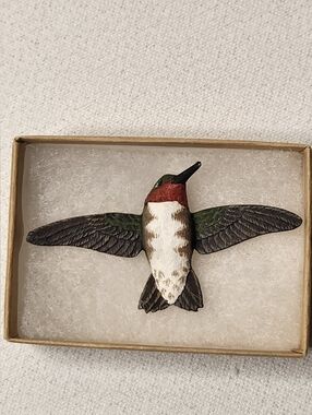 1990s Michael Van Houzen Carved Wood Hummingbird Lapel Pin In Box